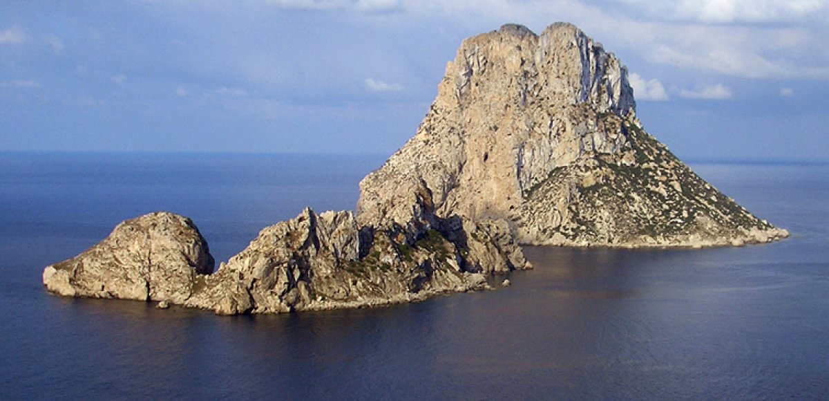 Es Vedrà — het mystieke rotseiland aan de zuidwestkust van Ibiza