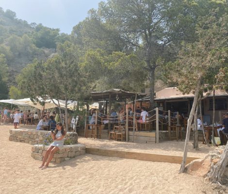 Beach restaurant: Ses Boques