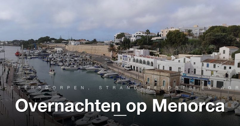 De haven van Ciutadella aan de westkust van Menorca, een populaire basis voor cultuur-reizigers