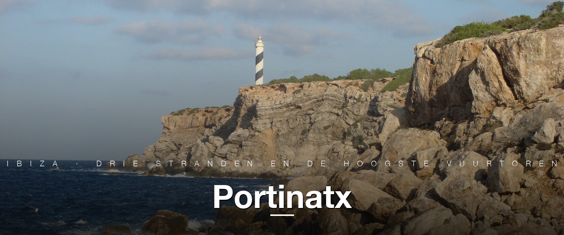Moscarter-vuurtoren bij Portinatx noordpunt Ibiza