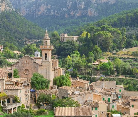 Valldemossa op Mallorca — bergdorp