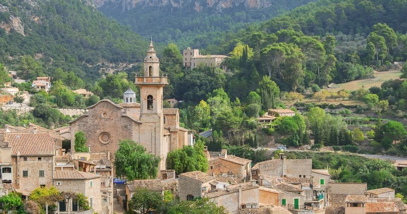 Valldemossa op Mallorca — bergdorp
