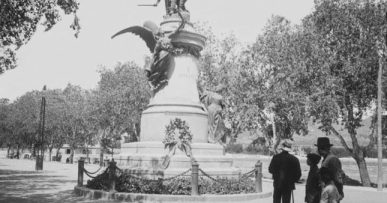 Historische promenade Vara de Rey in Ibiza-stad, waar Ca n'Alfredo sinds 1934 zit