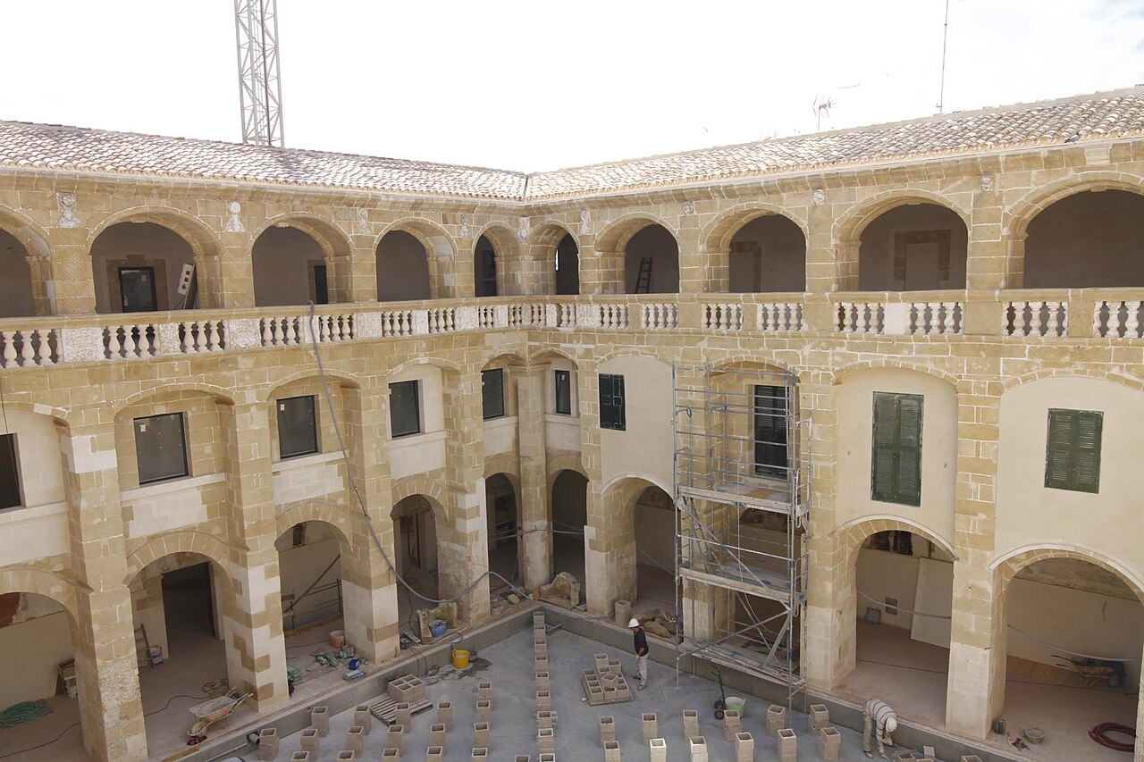 Alaior Menorca: het witte stadje van kaas en ambacht 3 Alaior Menorca, foto 2