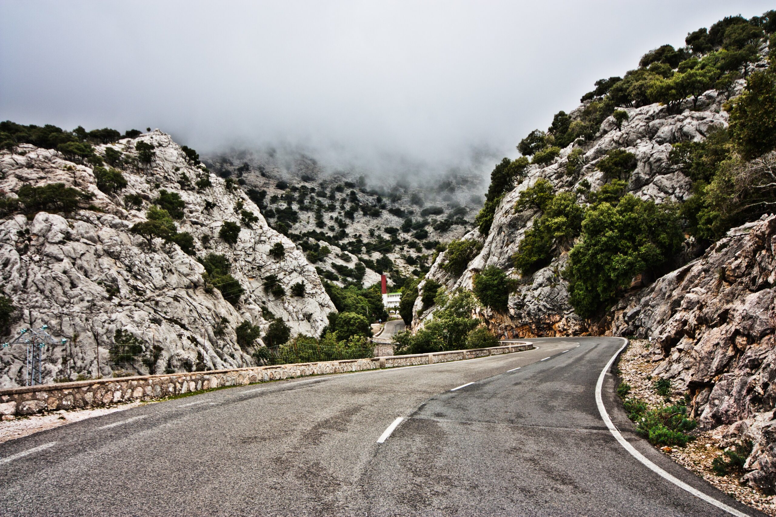 Auto huren op Mallorca: prijzen, tips, regels (gids 2026) 3 Rijden op Mallorca, foto 1