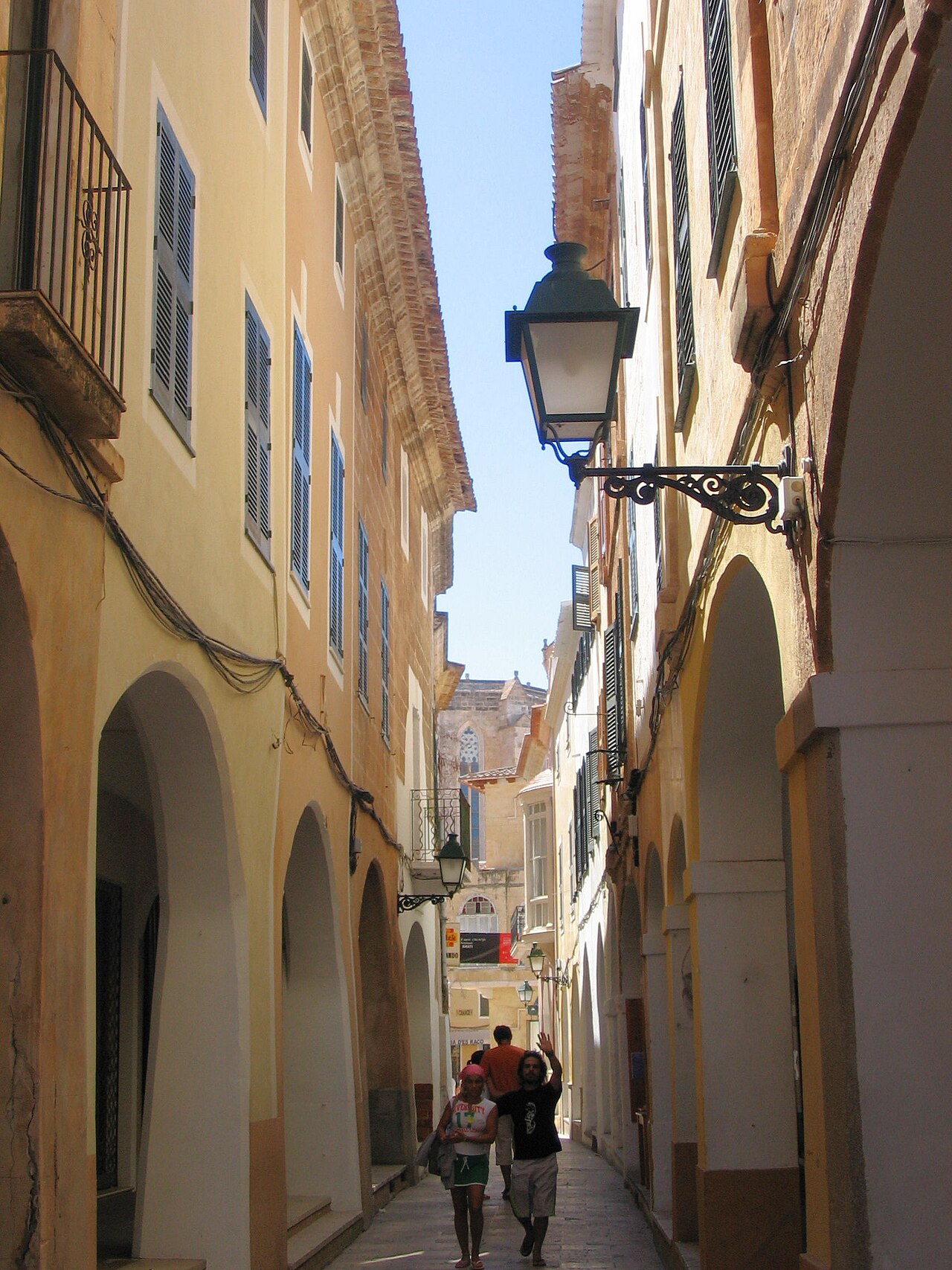 Auto huren op Menorca zonder creditcard: debetkaart, contant en de borg 5 Auto huren op Menorca zonder creditcard, foto 4