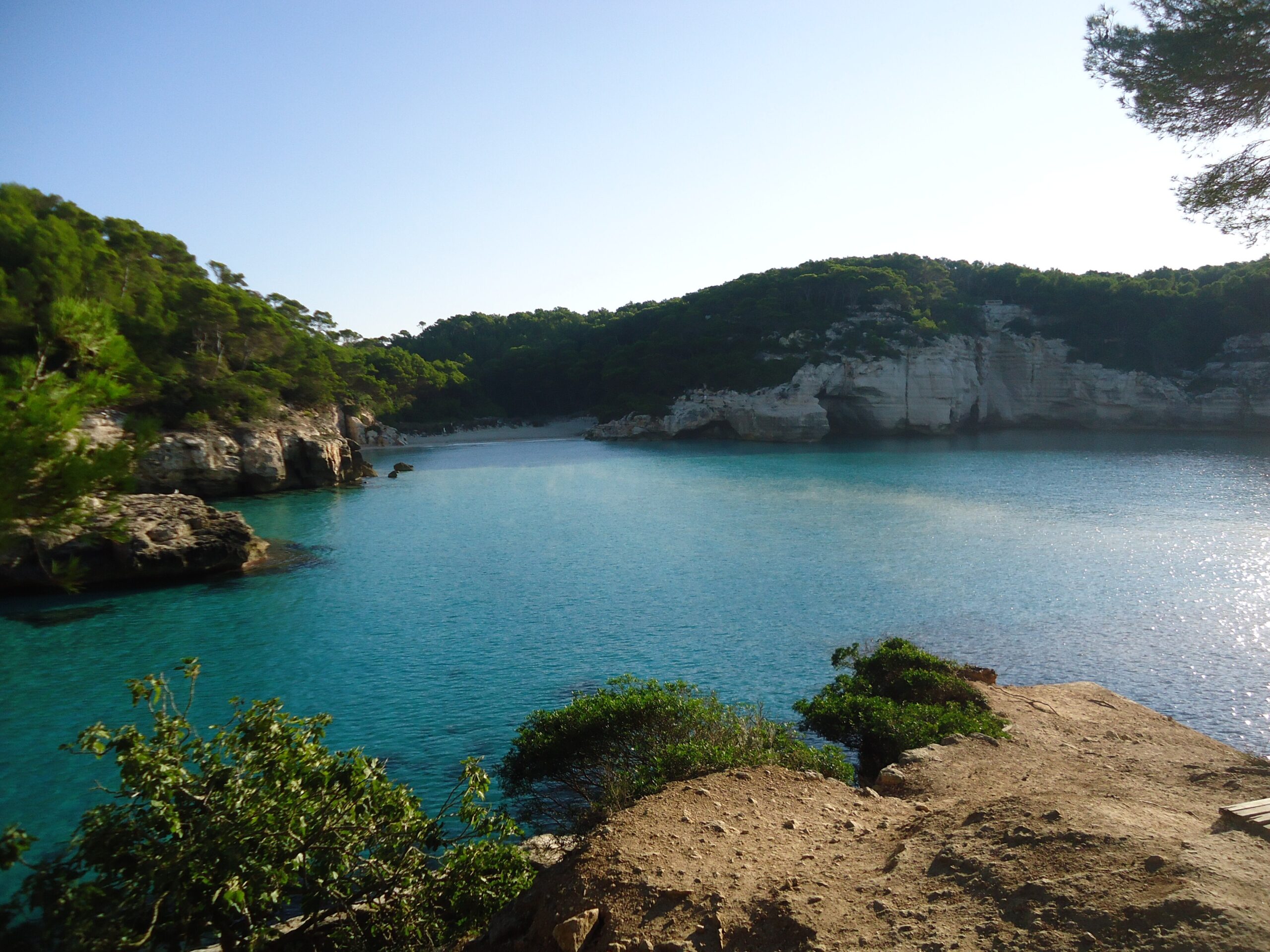 Cala Mitjana Menorca: turquoise natuurbaai bij Cala Galdana 3 Cala Mitjana Menorca, foto 3