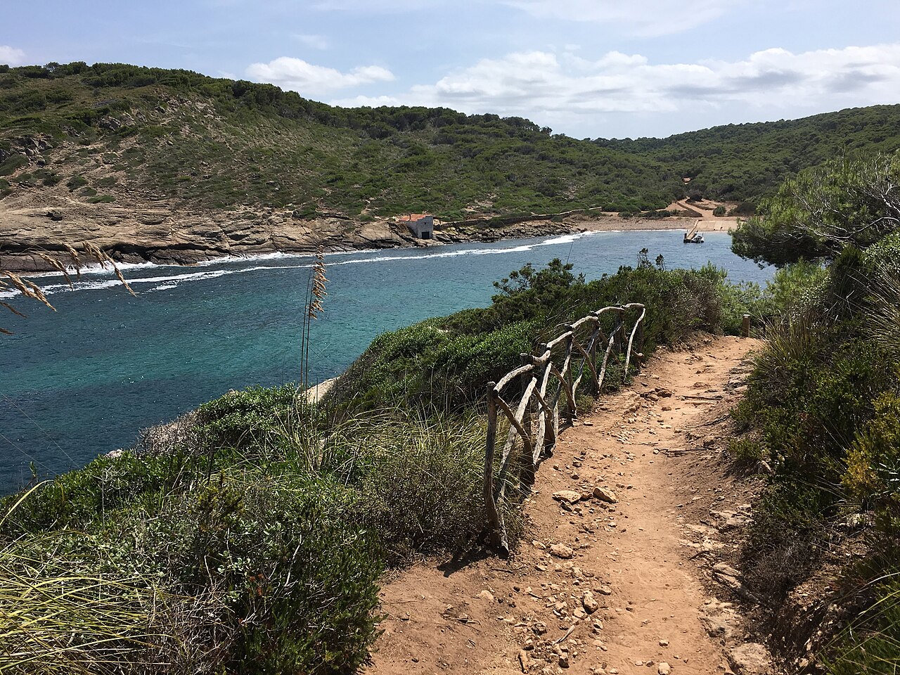 De Camí de Cavalls bij Cala Morell aan de noordwestkust