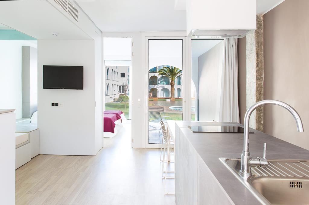 Ébano Hotel: appartementen in Playa d’en Bossa 3 Ébano Hotel Apartments & Spa op Ibiza