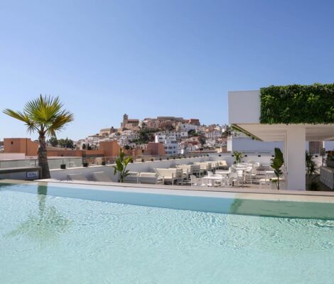 El Puerto ibiza op Ibiza