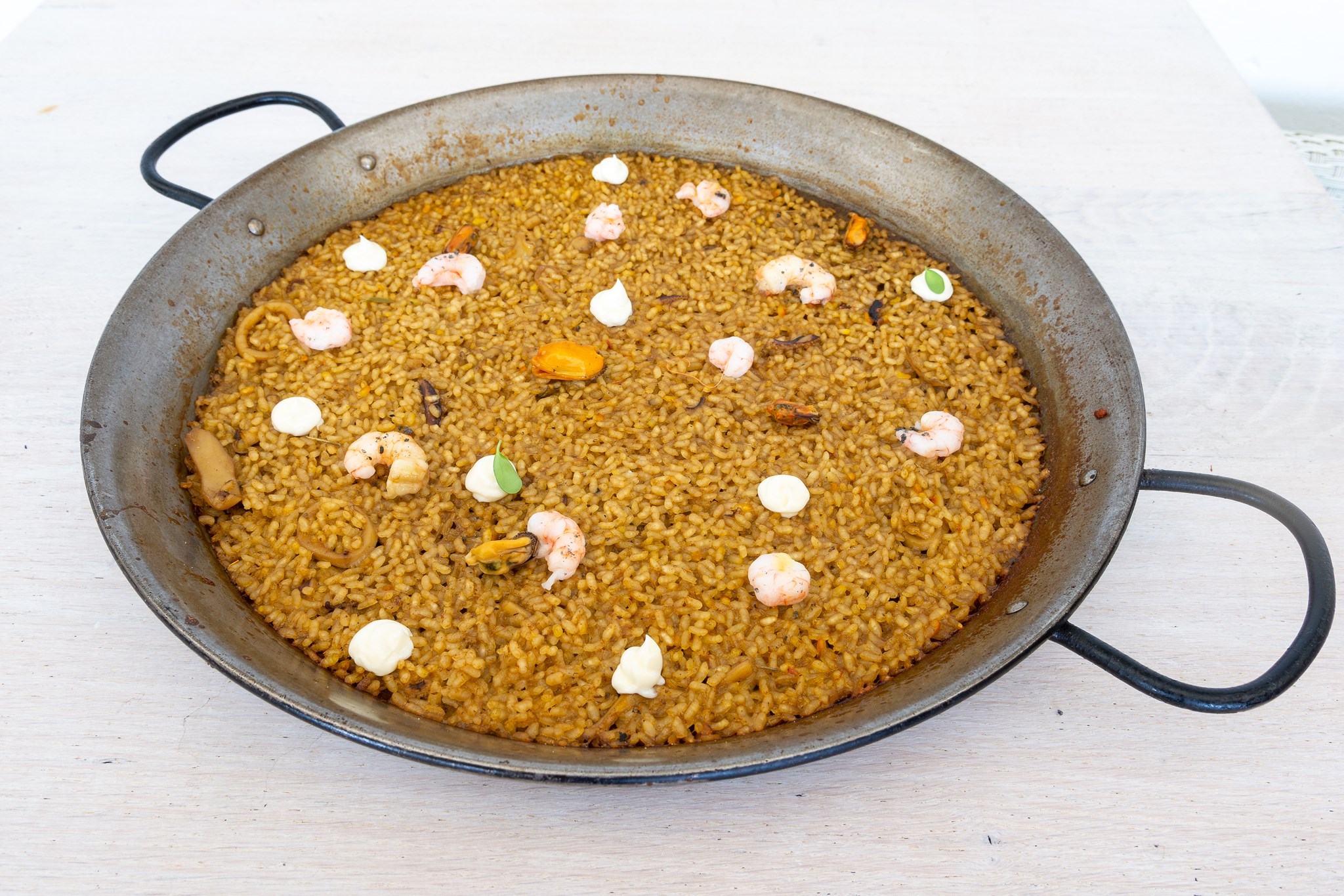 Pan met arroz de senyoret bij El Rais op Menorca