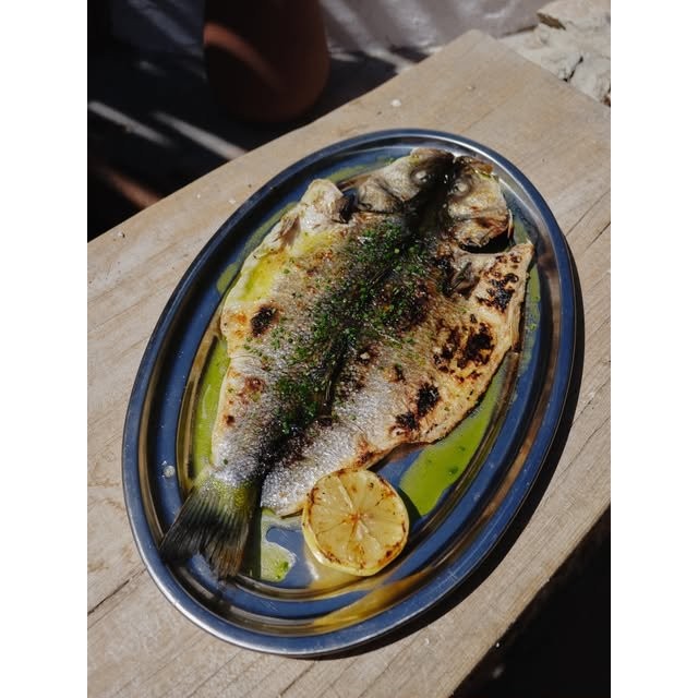Gegrilde vis bij El Silencio Ibiza