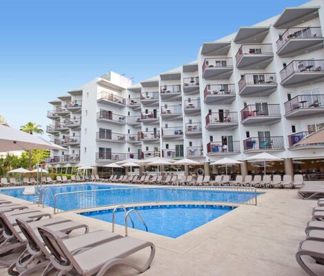 FERGUS Bermudas op Mallorca