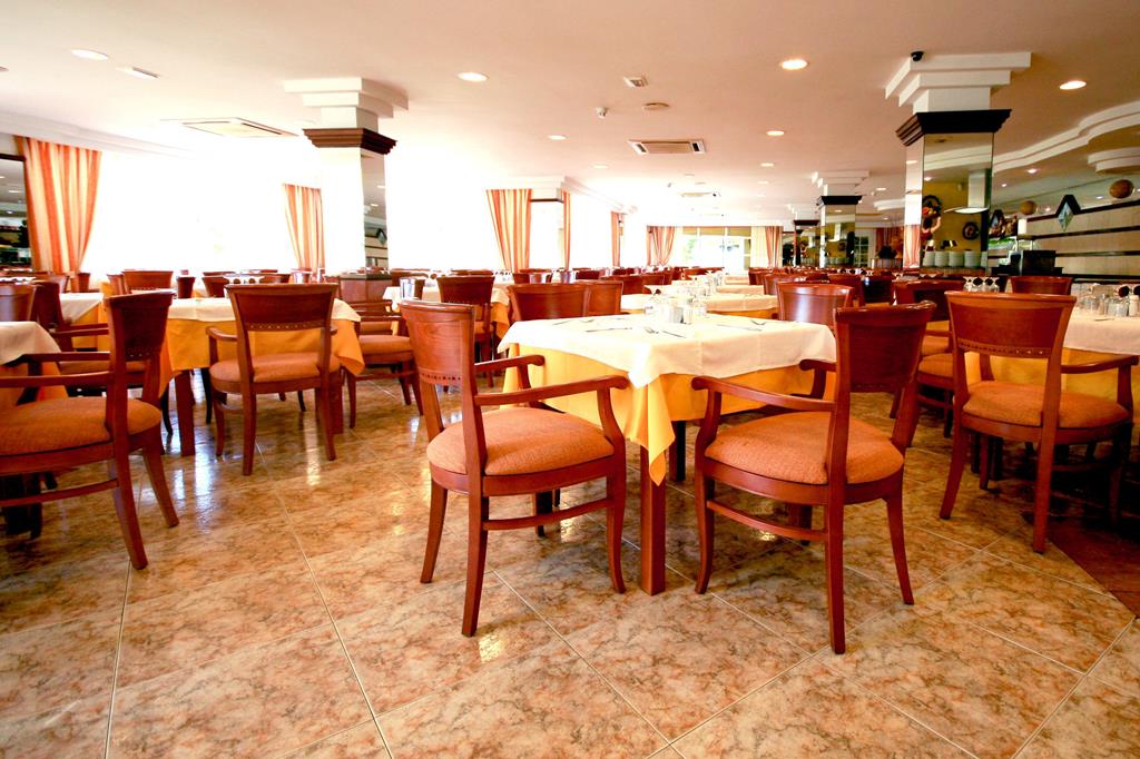 Hotel Manaus: kleinschalig in El Arenal 5 Manaus op Mallorca