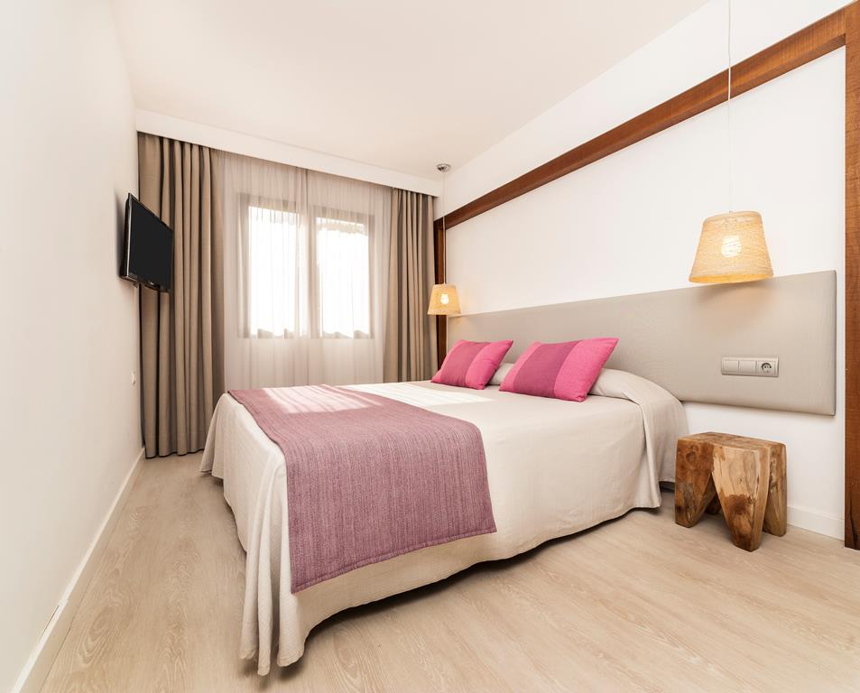 Insotel Club Tarida Playa op Ibiza