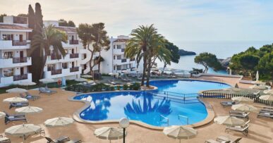 Inturotel Cala Azul: aan Cala Esmeralda 12 Inturotel Cala Azul op Mallorca