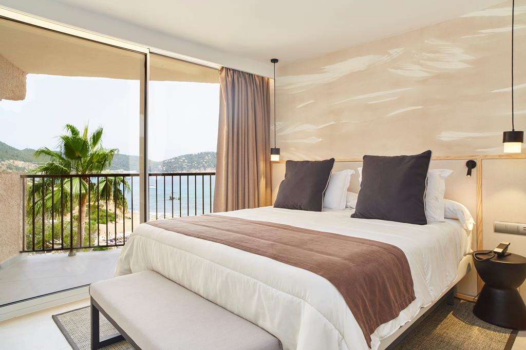 Invisa Cala Blanca: familiehotel aan Es Figueral 4 Invisa Figueral Resort Cala Blanca op Ibiza