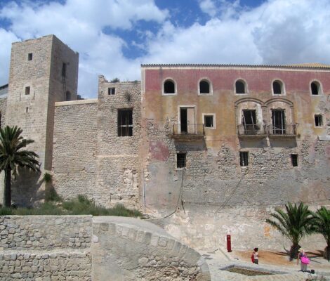 De oude stad Dalt Vila in Ibiza-stad