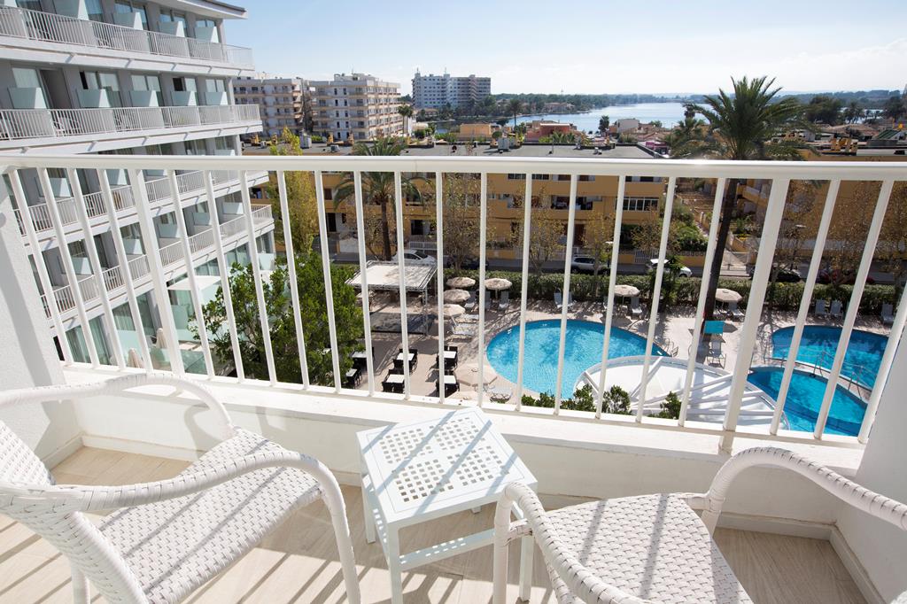JS Sol de Alcudia: strand, meer en haven 5 JS Sol de Alcudia op Mallorca
