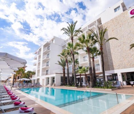 JS Yate op Mallorca