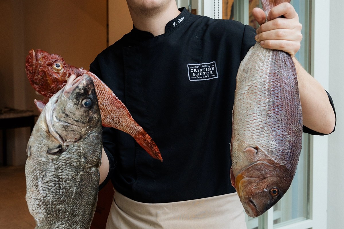 Verse vis van de markt in Maó bij La Cocina de Cristine