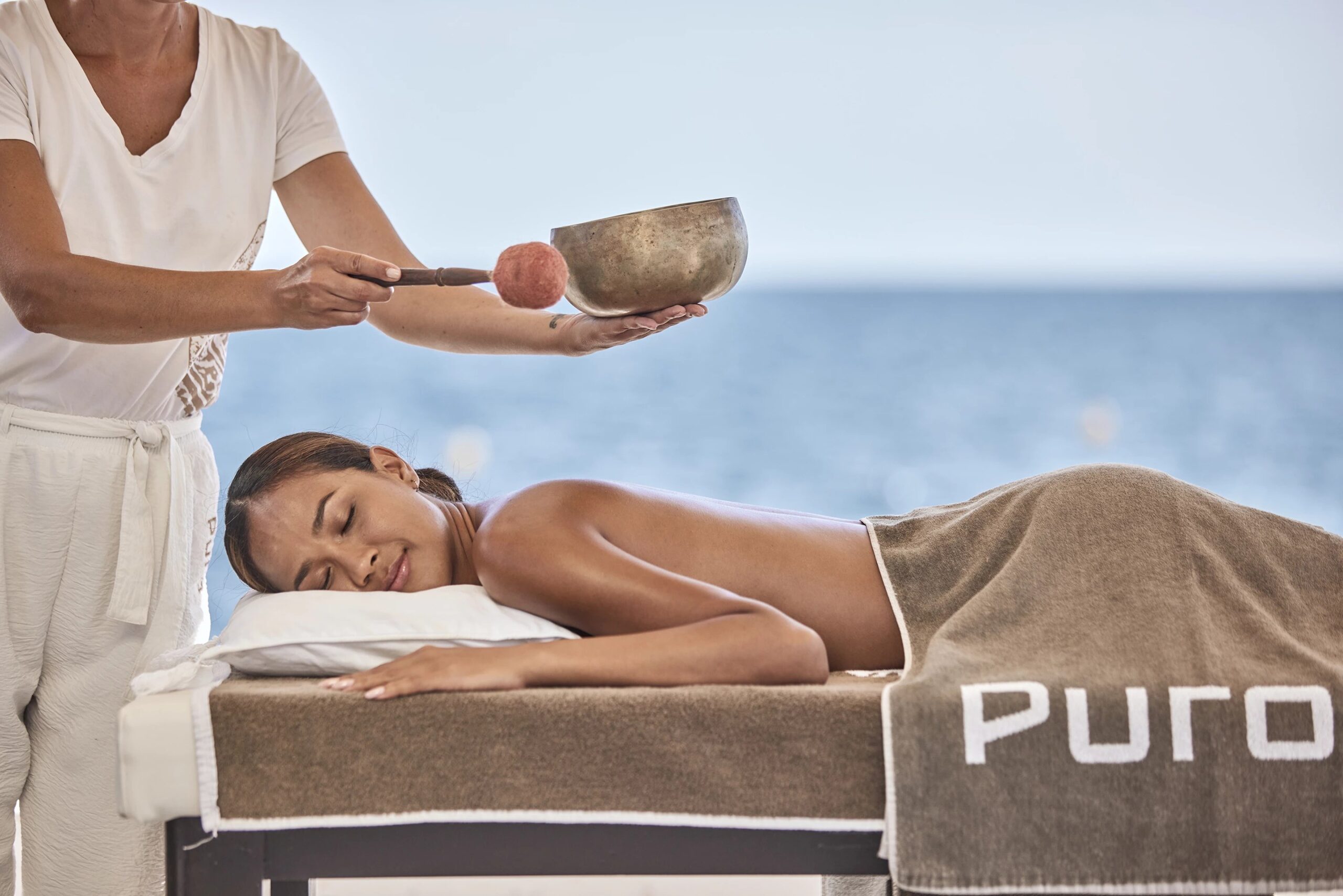 Massage aan zee bij Puro Wellness van Purobeach Illetas