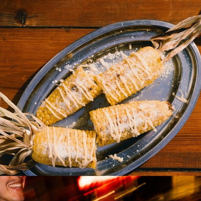 Gegrilde maïs van de Josper-oven bij Rauxa Ibiza