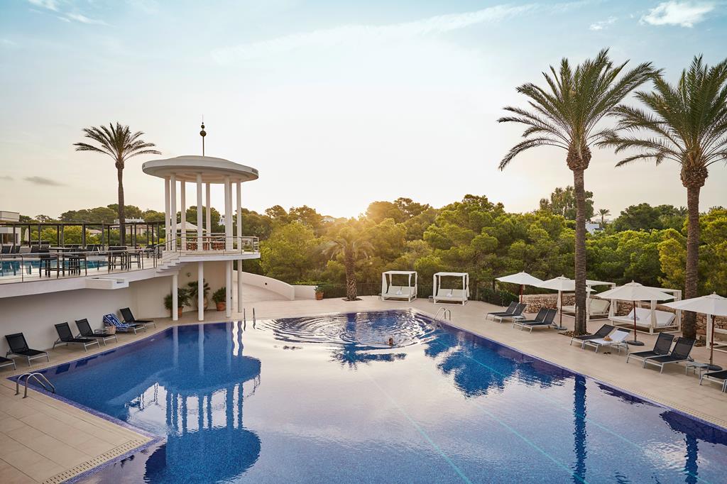 ROBINSON CALA SERENA op Mallorca