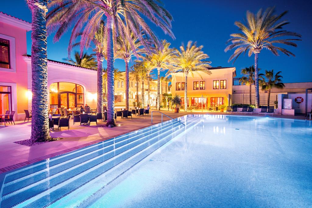 ROBINSON CALA SERENA op Mallorca