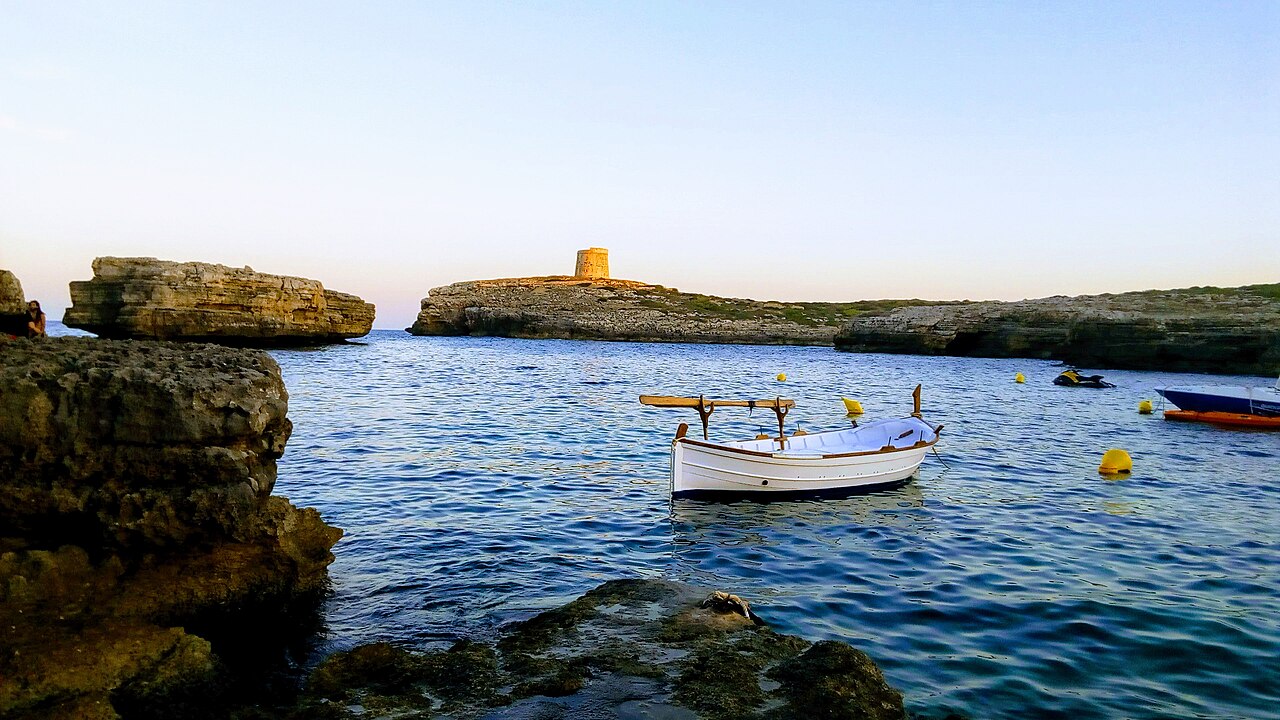 Sant Lluís Menorca: het witte Franse dorp met molens 6 Sant Lluís Menorca, foto 5