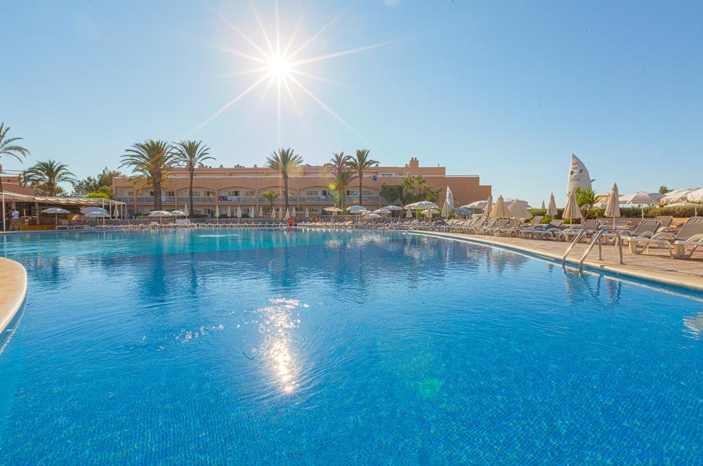 Sirenis Seaview Country Club: gezinsresort Ibiza 5 Sirenis Seaview Country Club op Ibiza