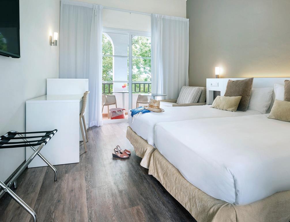 Sol Falco: all-inclusive met acht zwembaden 2 Sol Falco op Menorca