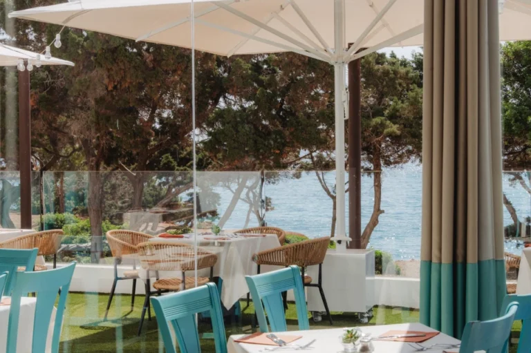 All-inclusive op Ibiza: de hotels met de hoogste cijfers 8 Tropic Garden op Ibiza