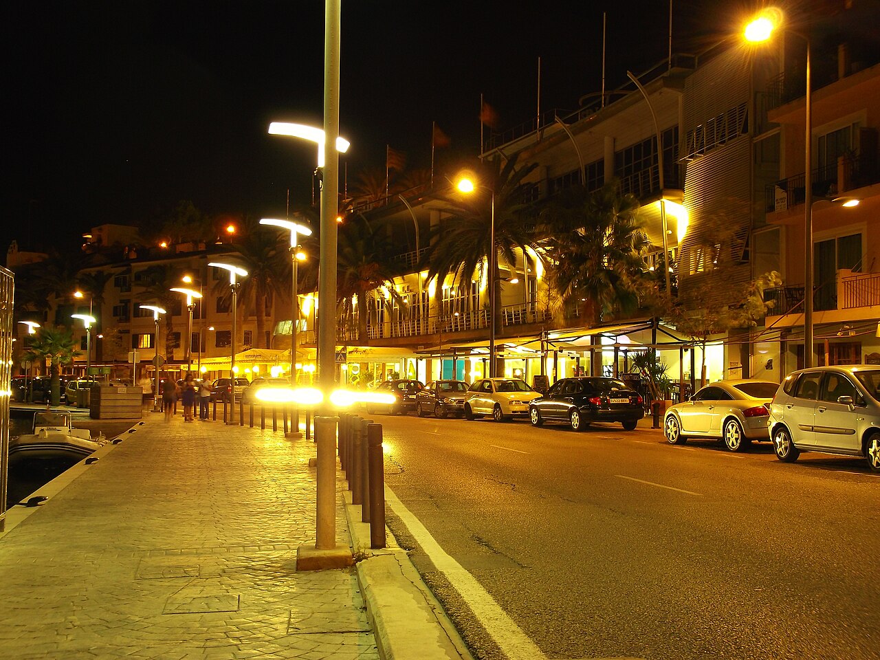 Uitgaan in Maó Menorca: de langste natuurlijke haven als nachtleven 2 Uitgaan in Maó Menorca, foto 1