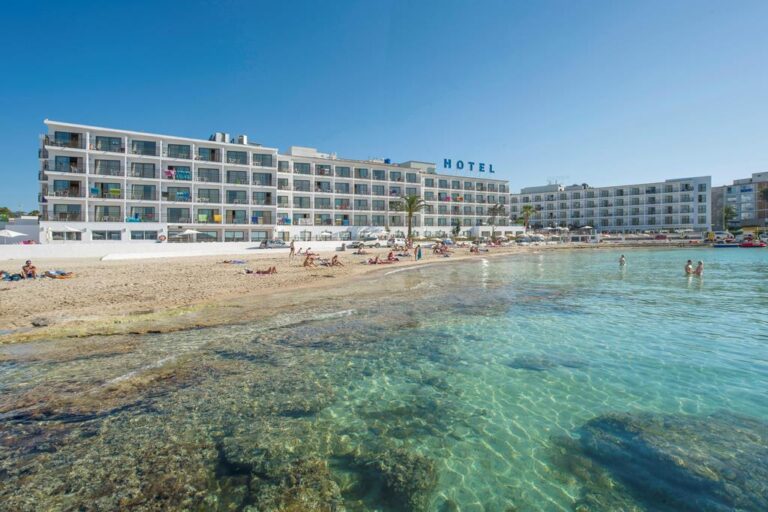 All-inclusive op Ibiza: de hotels met de hoogste cijfers 11 Vibra San Remo op Ibiza