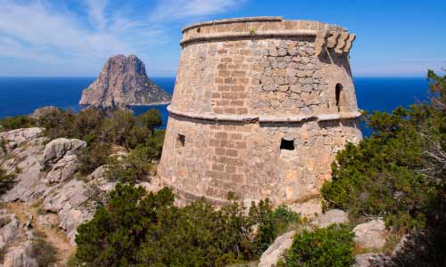 Bezienswaardigheden-Ibiza-Torre-des-Savinar