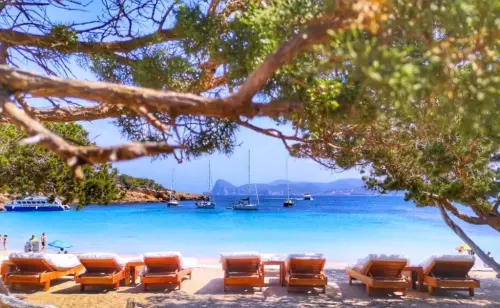 Calla-Bassa-Beach-Club-1024x631 (1)