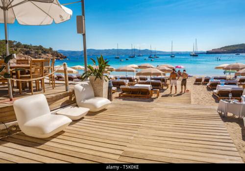 Cala-Bassa-Beach-Club